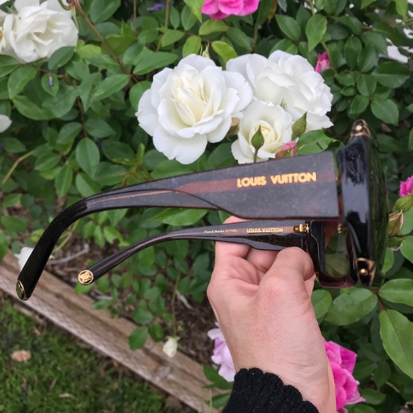 💠 Louis Vuitton Women’s Hortensia Brown Designer Sunglasses - Picture 2 of 8